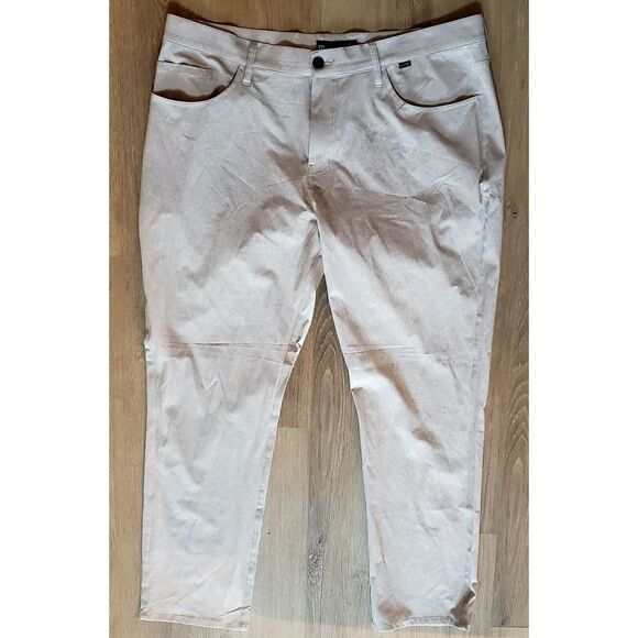 **7-6-25 SOLD OTHER PLATFORM***Travis Mathew Golf Pants 40x32 Tan Weave Linen - Picture 3 of 15